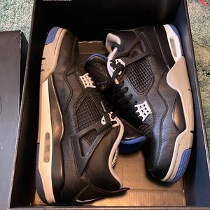 Air Jordan 4 retro